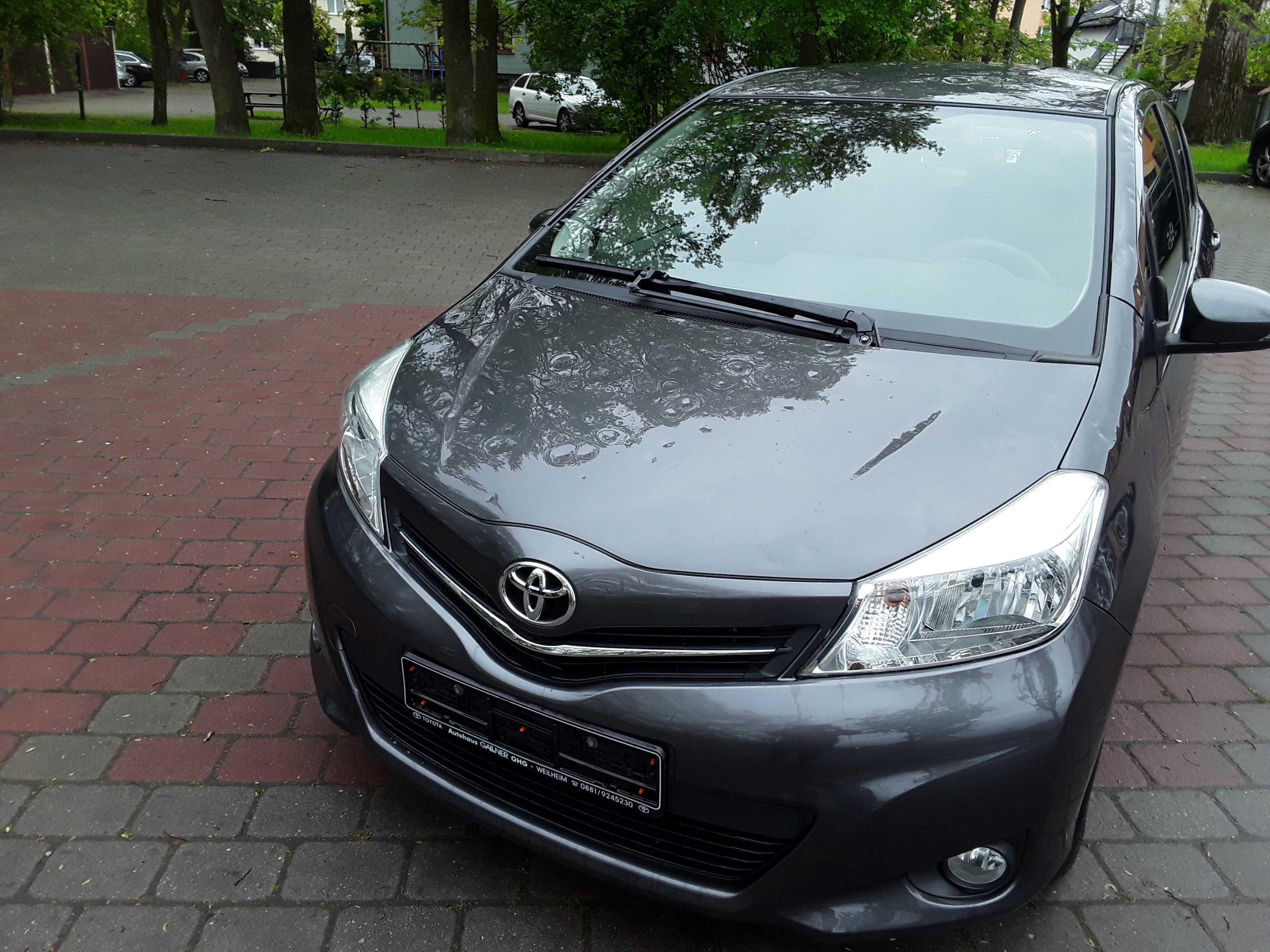 Toyota Yaris 1.3 benzyna