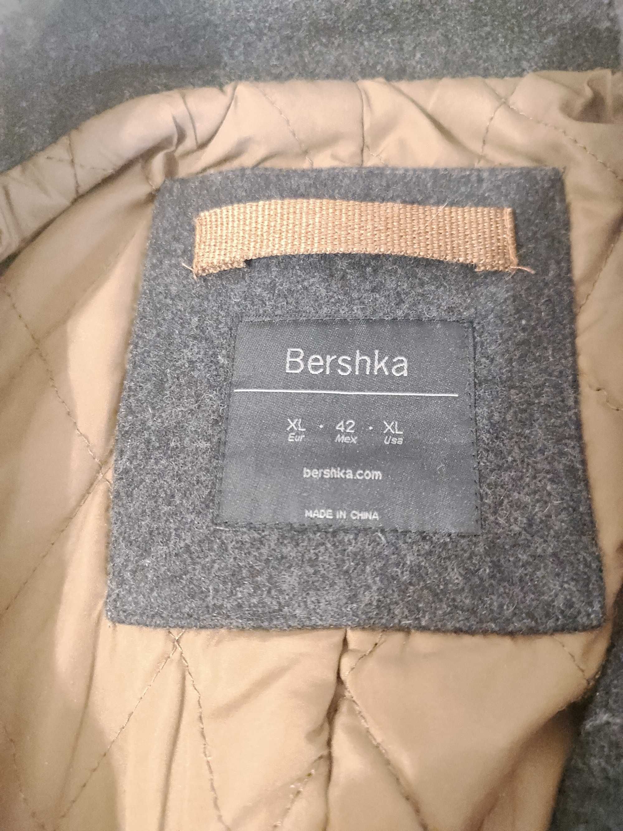 Płaszcz Bershka męski rozmiar XL używany