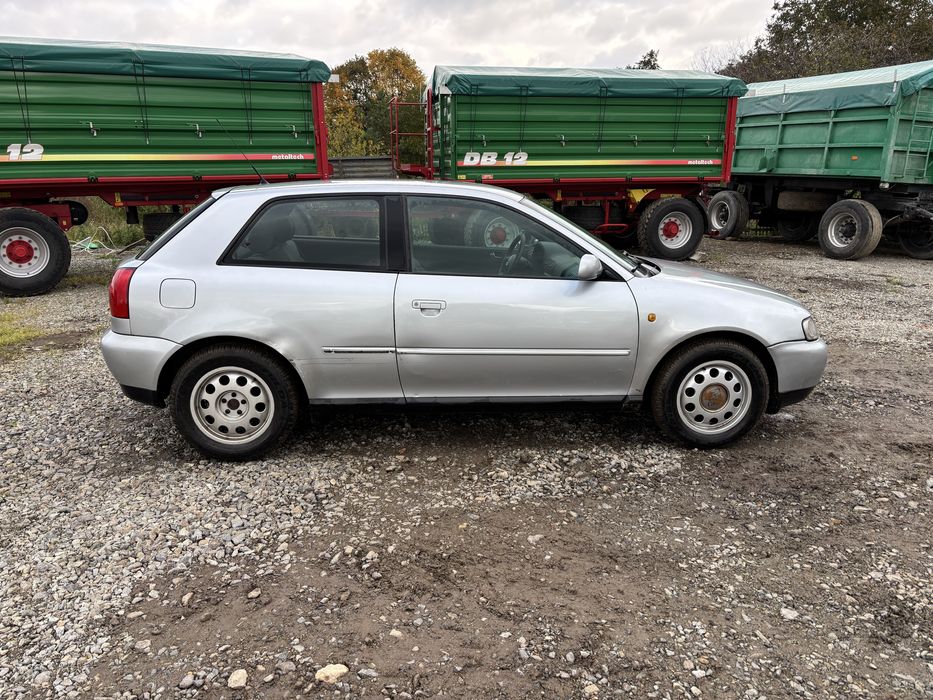Audi A3 1.6 BENZYNA
