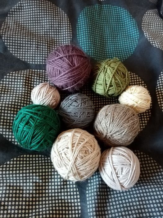 Пряжа меринос шерсть, крючки для вязания, спицы, бусины, пуговицы