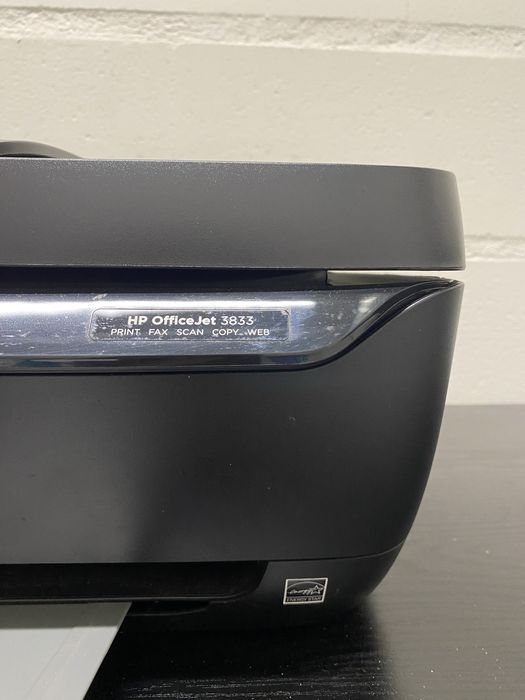 Impressora HP OfficeJet 3833