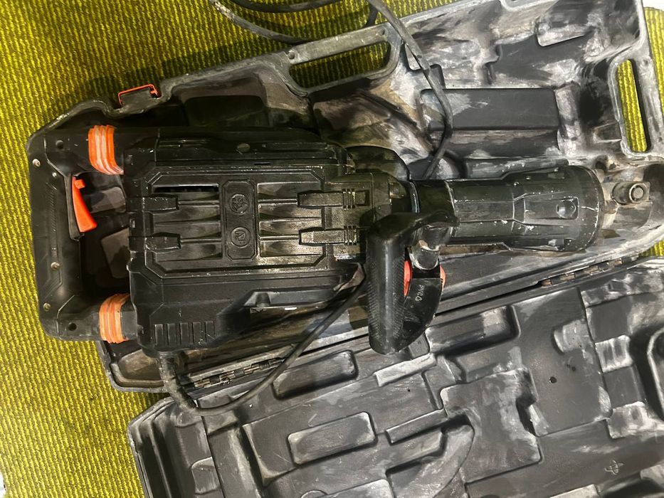 Отбойный молоток Dnipro-M SH-40
Мощность 1800 Вт