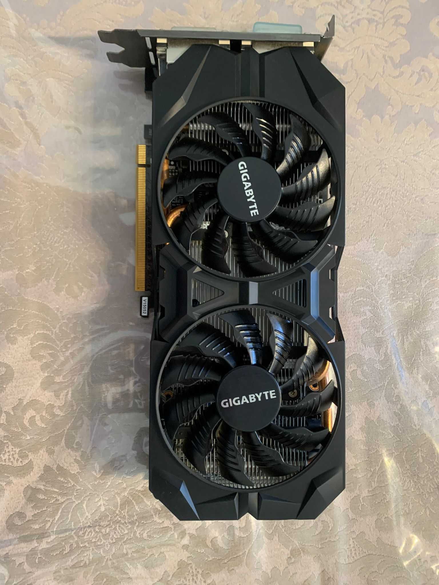 PC Gamer, GTX 960 4B WindForce, i5 4460, 8gb Ram, 1TB HDD, PSU Modular