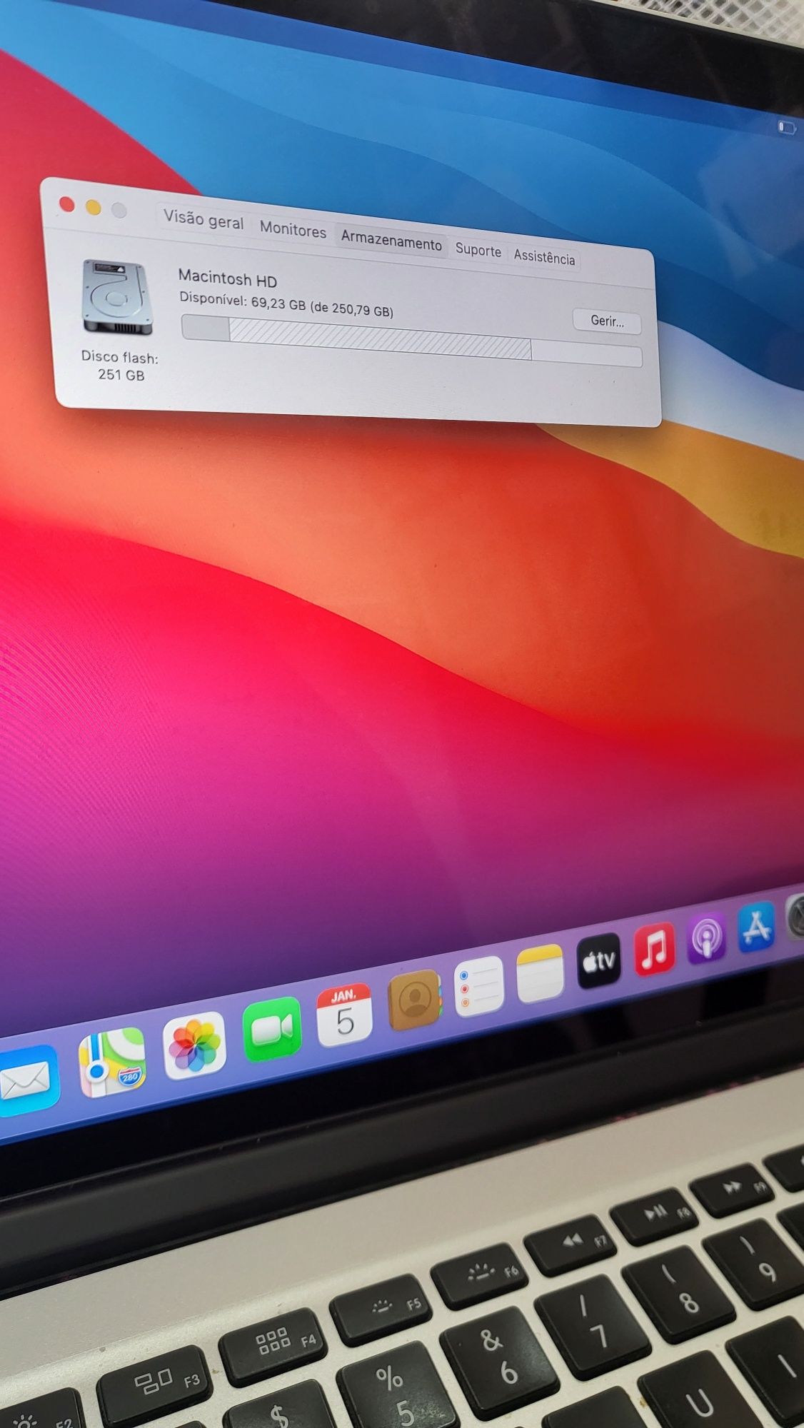 MacBook Pro (15” Retina, Meados de 2015) – 251GB SSD