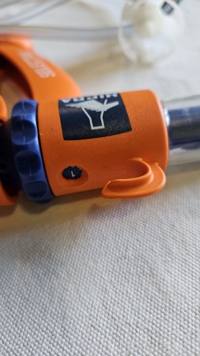 NOWA Strzykawka automatyczna z wężykiem regulowana pojemność co 0,5 ml