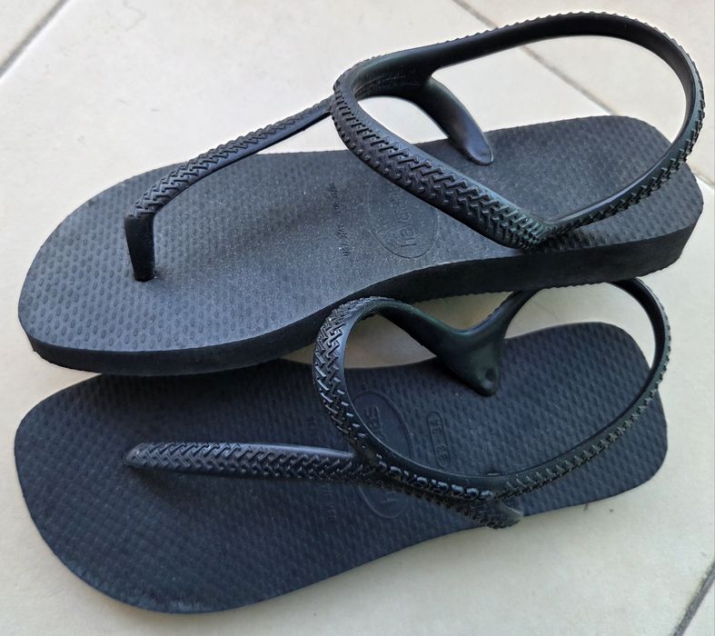 Sandálias pretas Havaianas