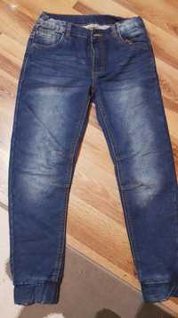 Spodnie jeansy joggery r.134