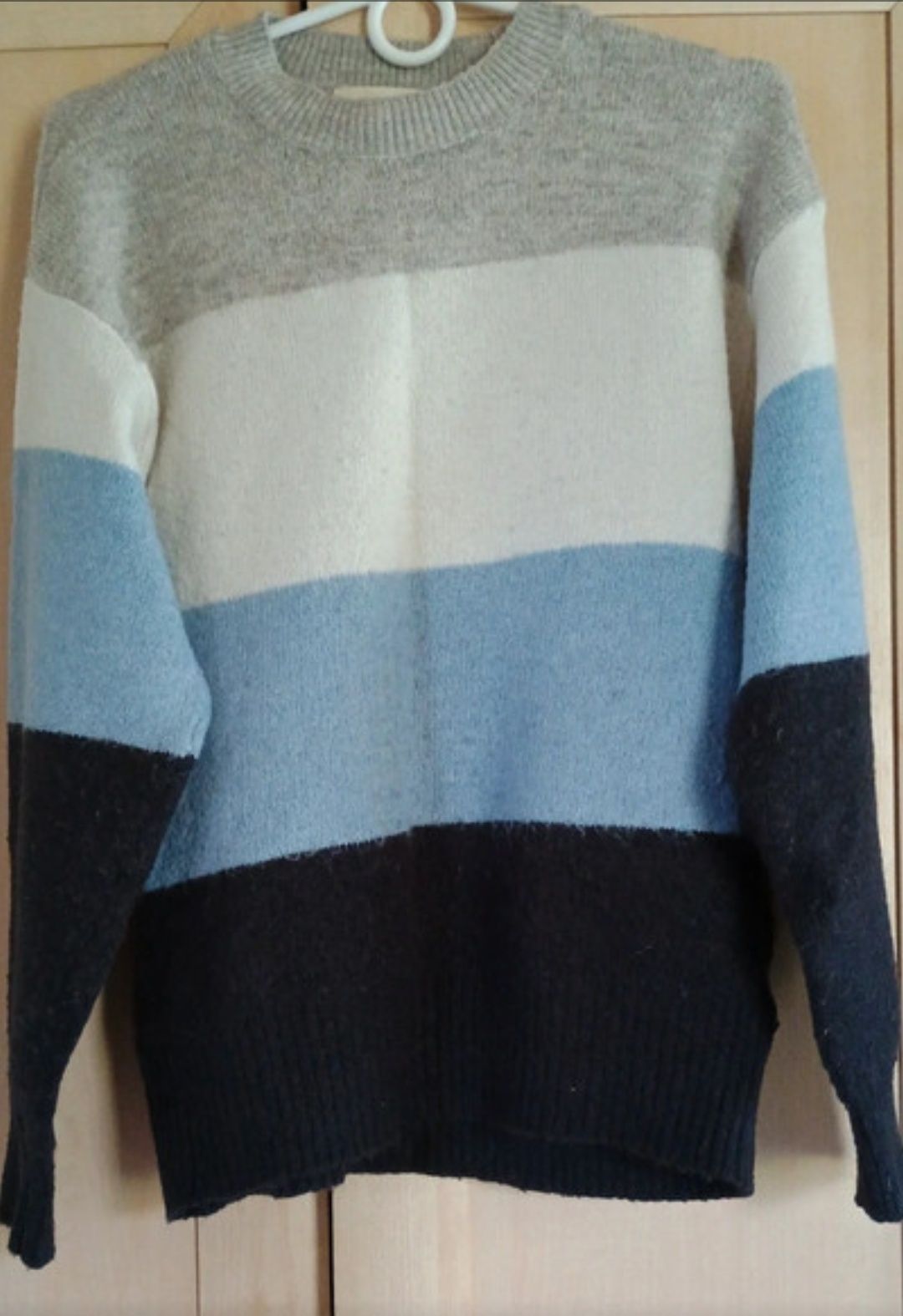 Sweter damski marka H&M r.XS