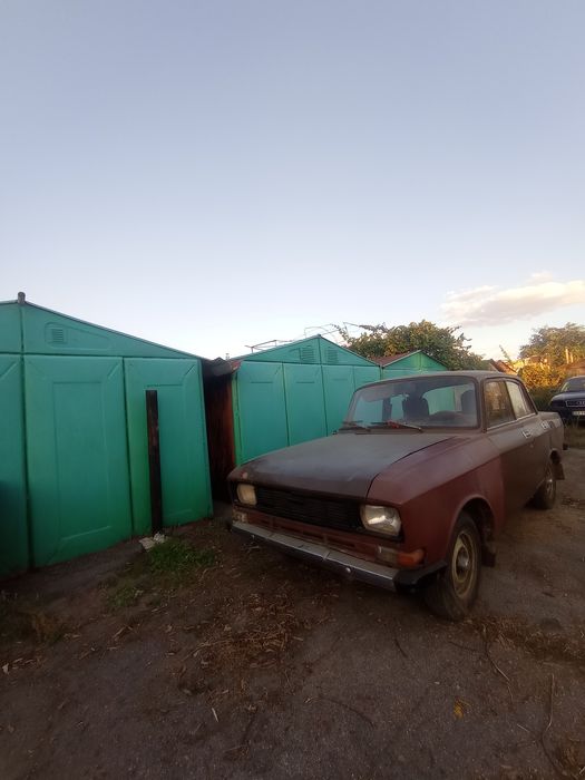 Продам москвич 2140