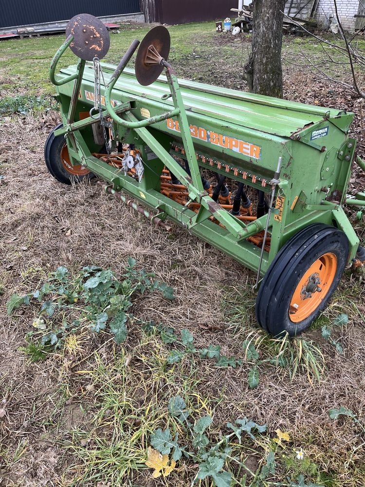 Siewnik Amazone D8