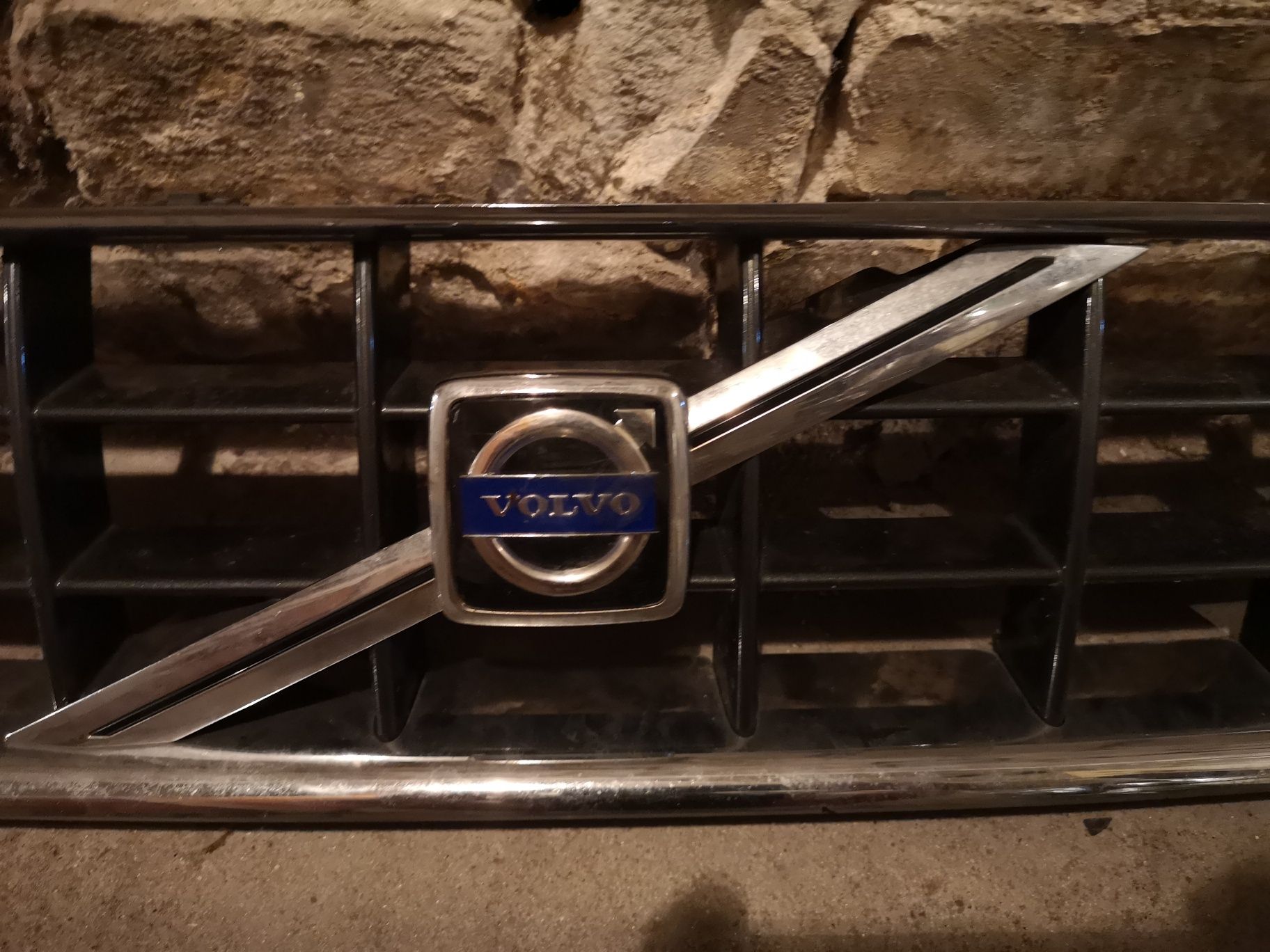 Grill atrapa Volvo c70