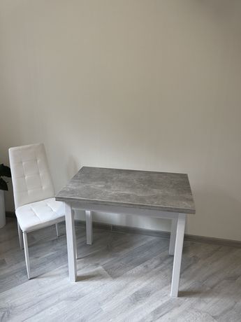 Стіл кухнонний розкладний сірий стіл білий стіл обідній стіл