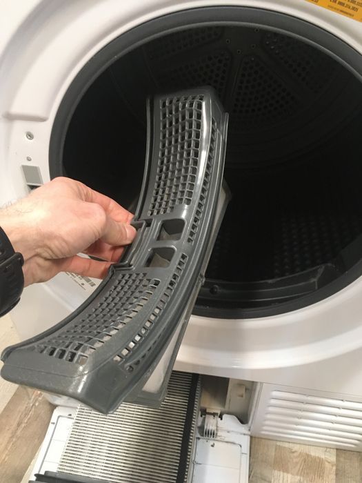 Whirlpool  FFT CM11 8XB сушильна машина 8кг