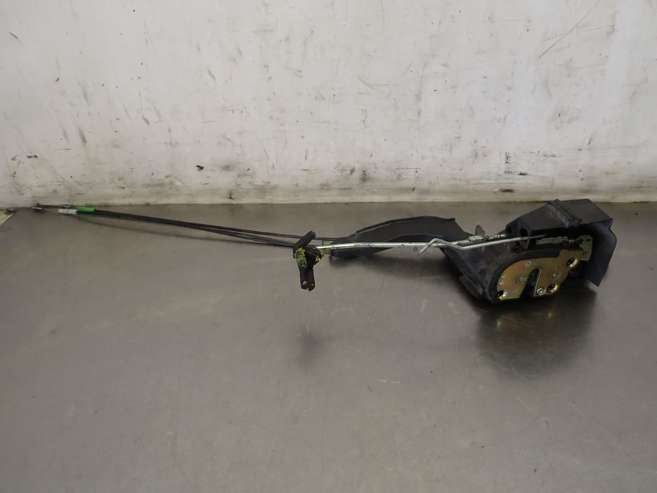 ZAMEK PRAWY PRZÓD DRZWI TOYOTA RAV4 II LIFT