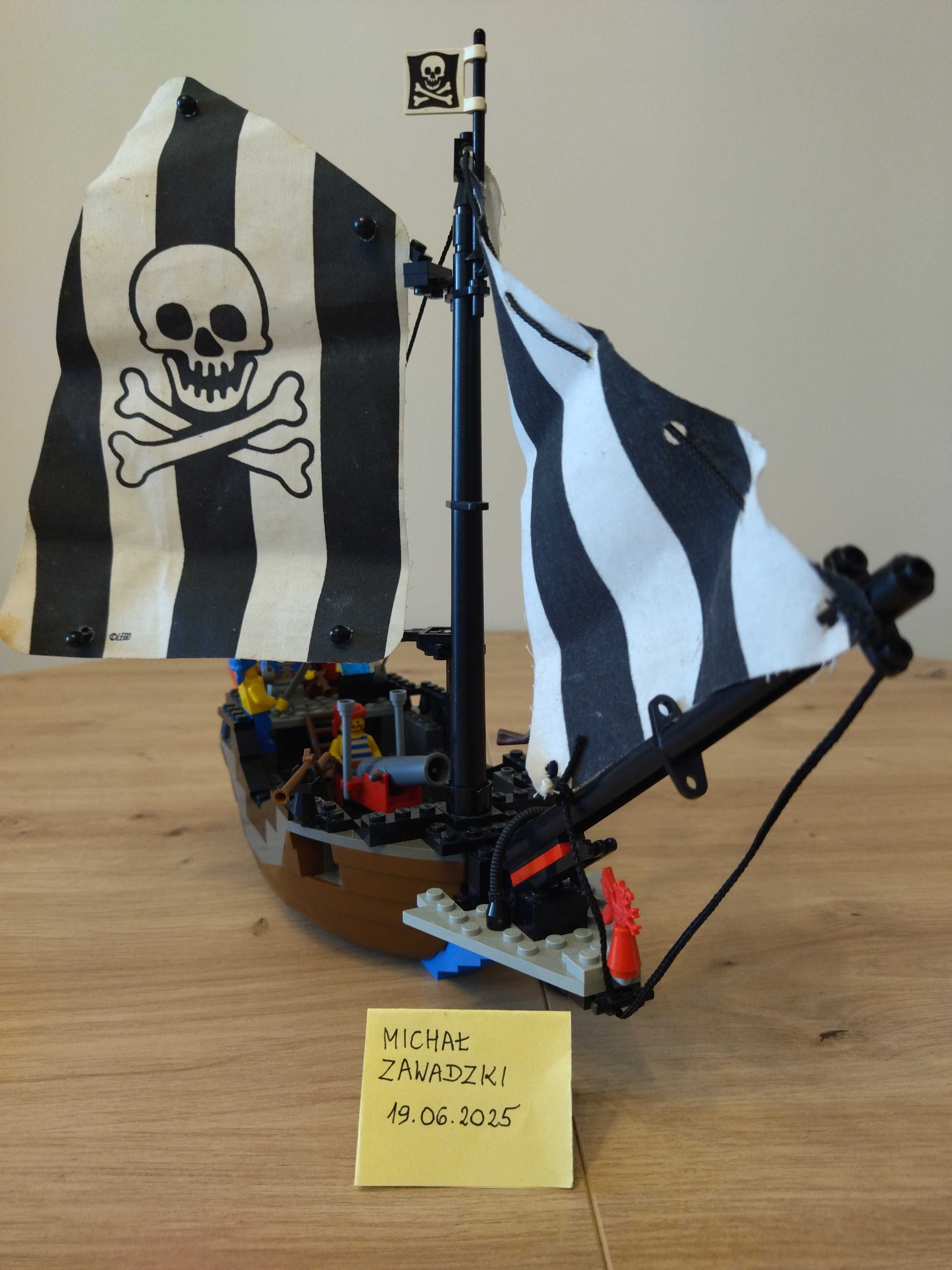 Okręt piracki LEGO SYSTEM 6268 Renegade Runner