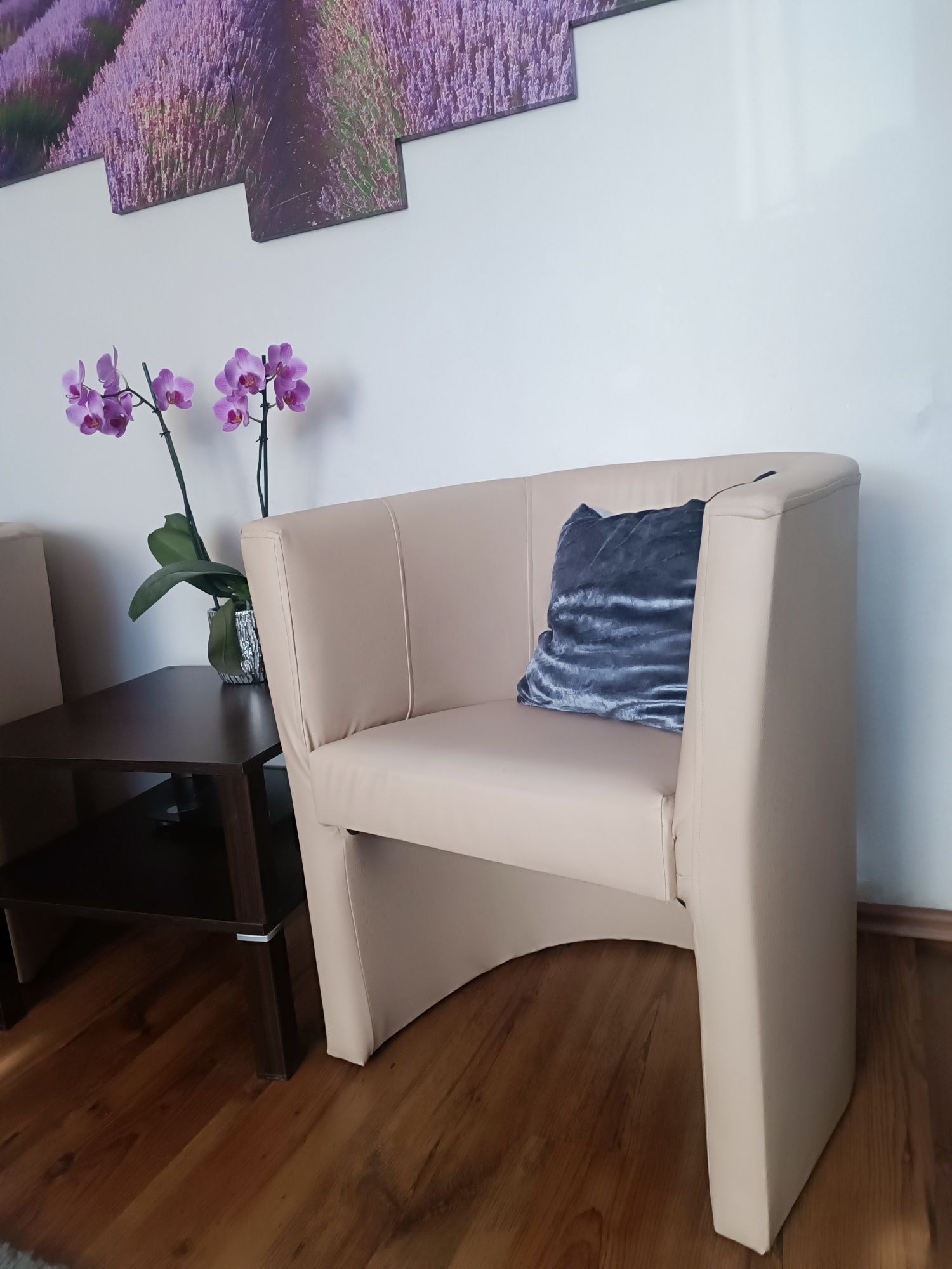 Beżowe fotele eko skóra + stolik gratis