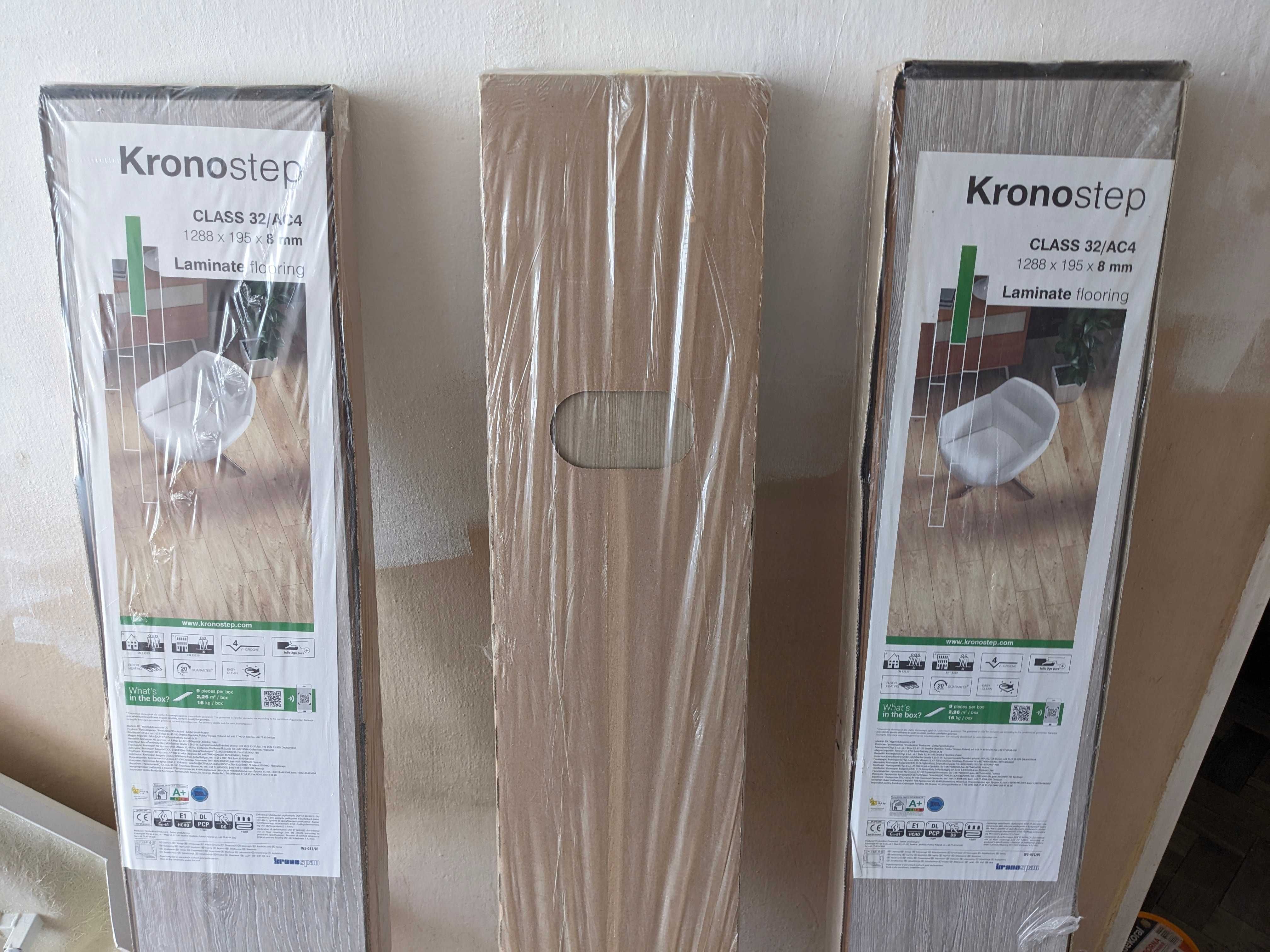 Panele podłogowe laminowane Kronospan Dąb Brandon AC4 szary
