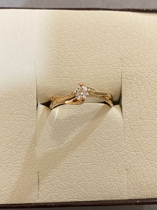 Каблучка з діамантом 0.20 ct