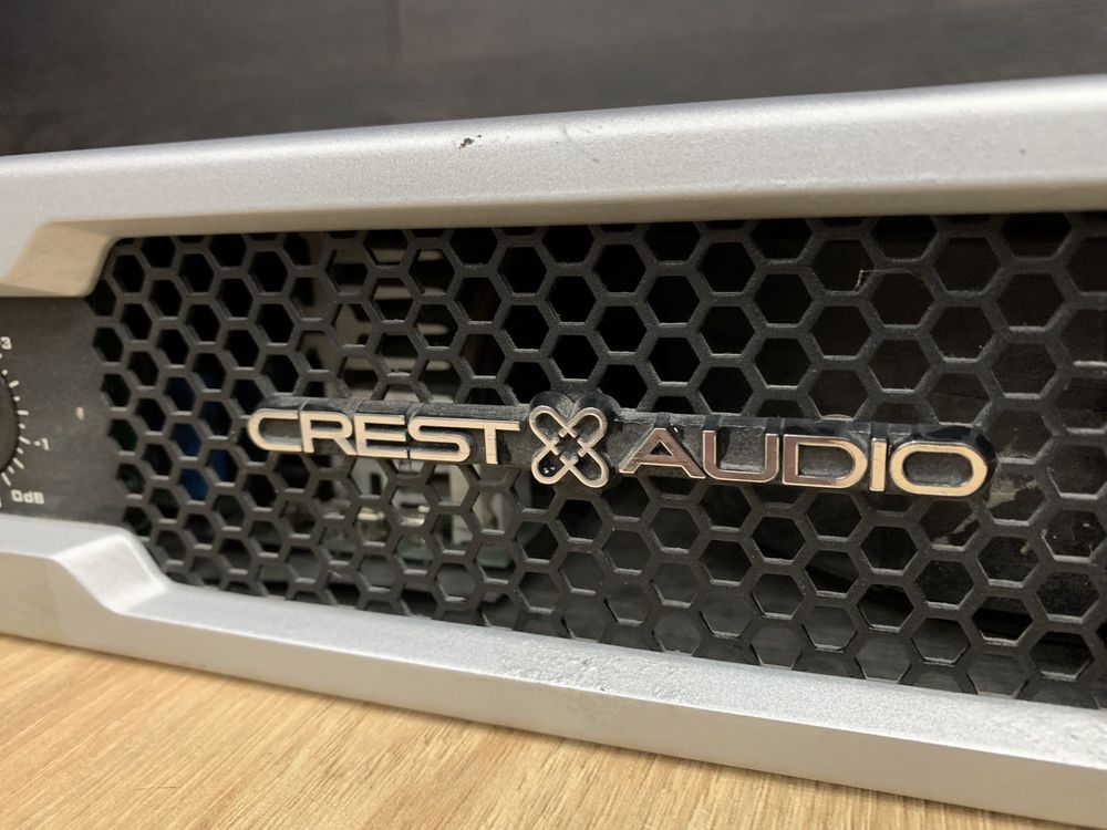 Потужний  професійний підсилювач класу D 1500Вт Crest audio SD1500