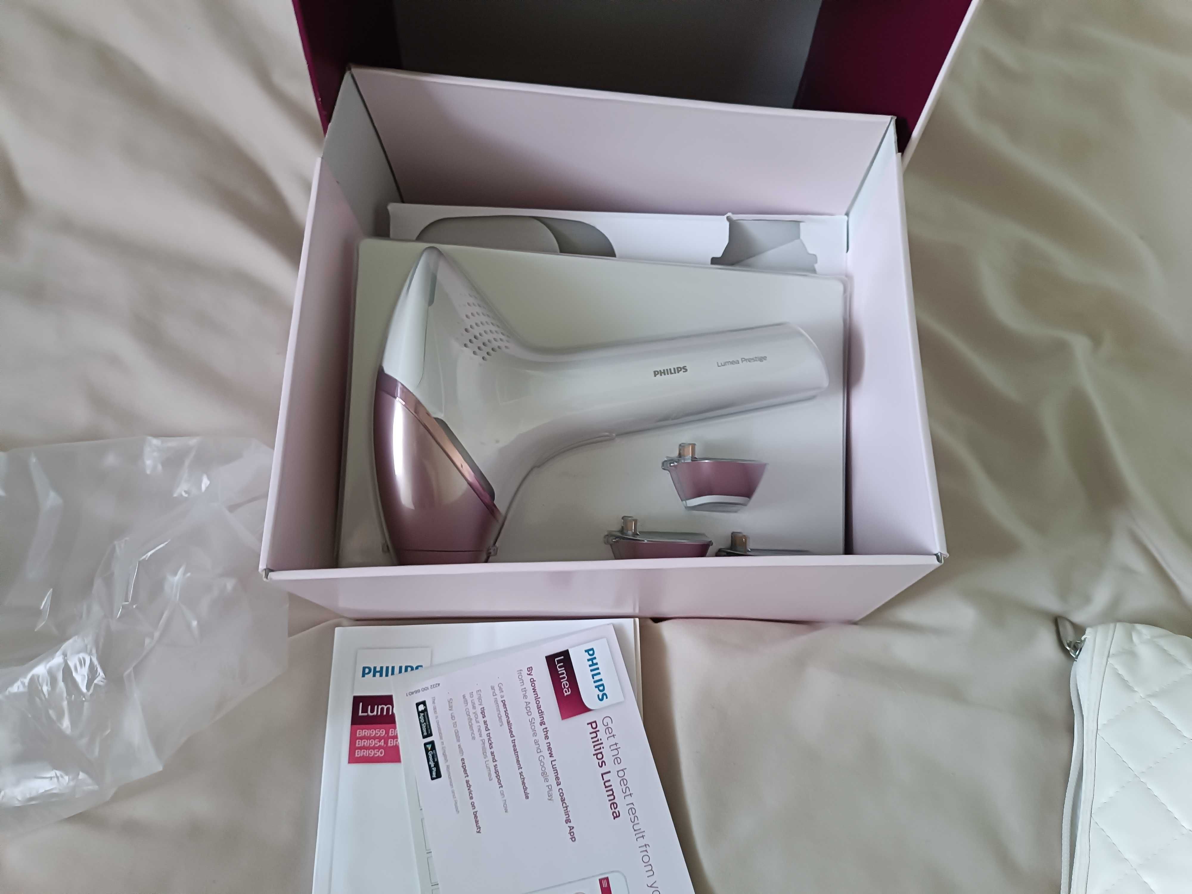 Depilator laserowy Philips Lumea BRI 959