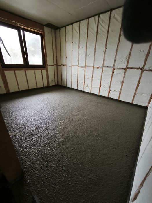 Wylewka anhydrytowa, płynny styropian, pianobeton, styrobeton, tynki