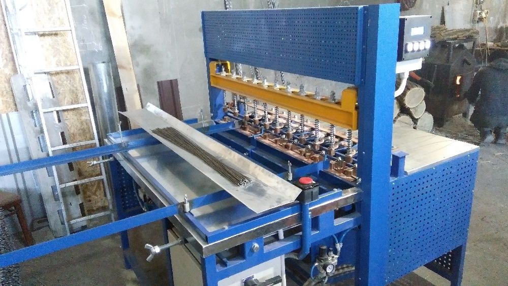 Многоэлектродный сварочный станок Ширина от 1,2м Welded Mesh Machine