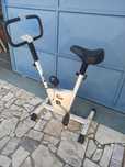 Bicleta e passadeira