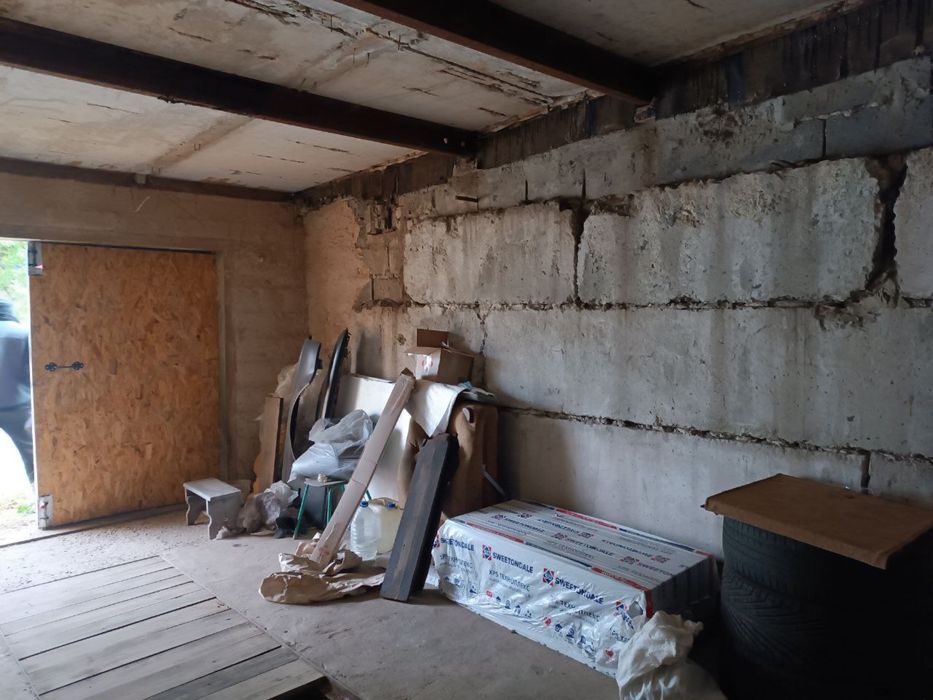 Продам гараж ак.южный