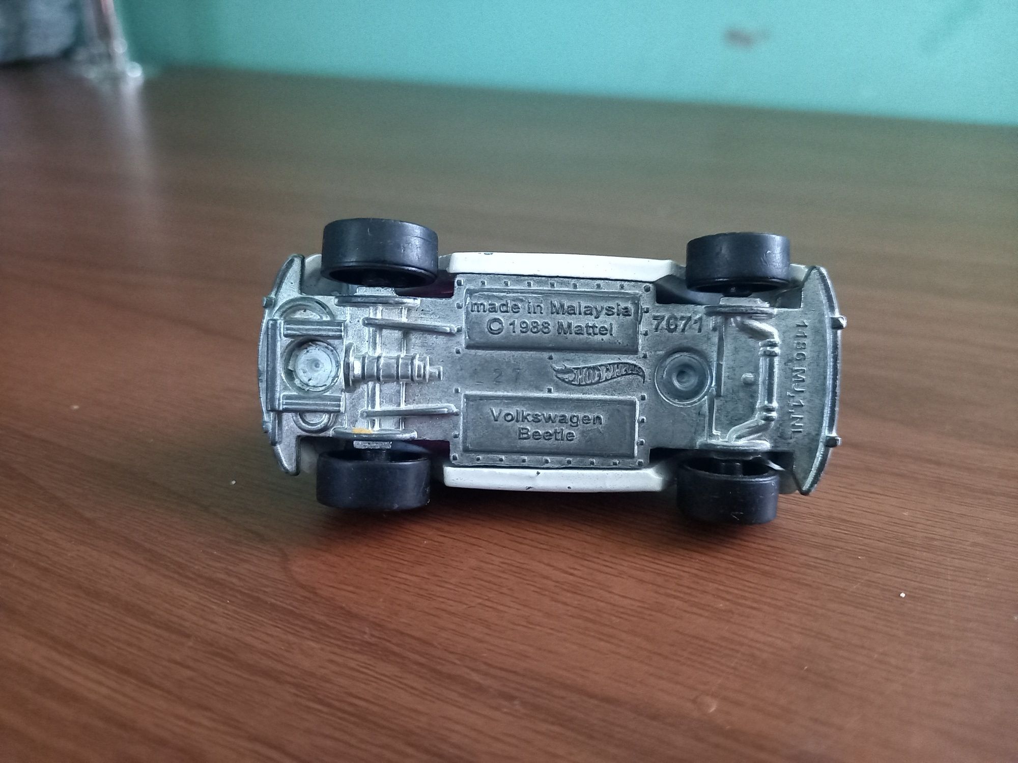 Hot Wheels Volkswagen Beetle 1988 рік