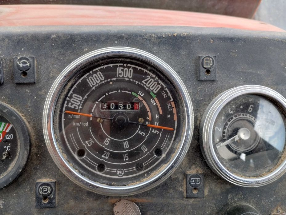 Zetor ZTS 8245 96KM