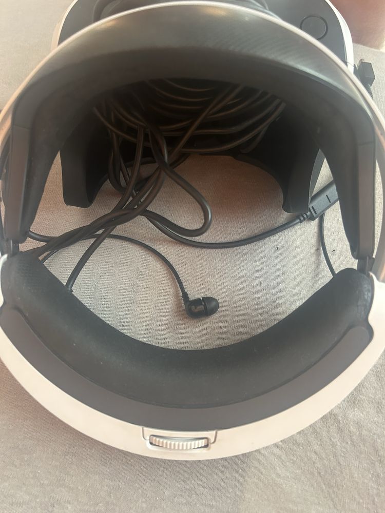 Ps4 slim 1tb. +VR V2