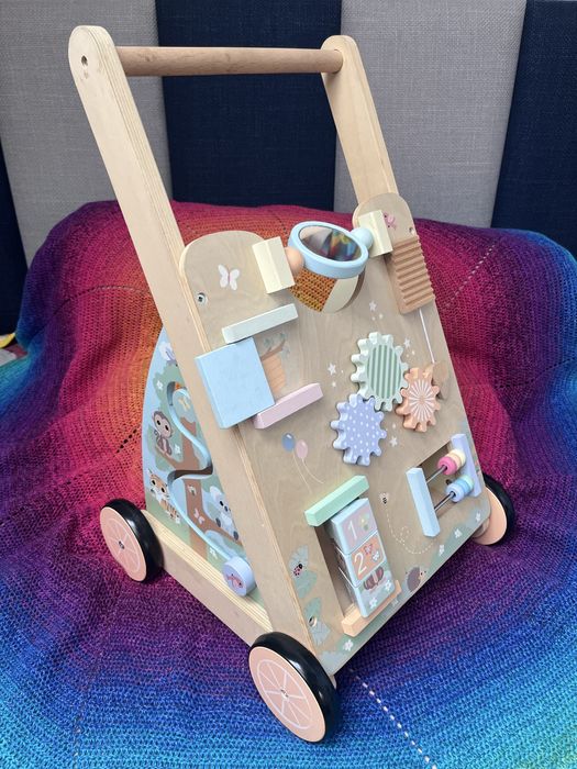 Drewniany pchacz / chodzik dla dziecka Joueco