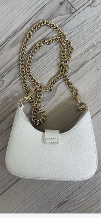 Versace biala torebka zlota