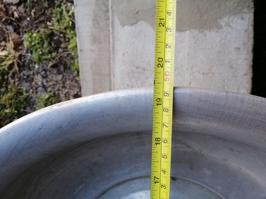 Алюминиевый таз и утятница