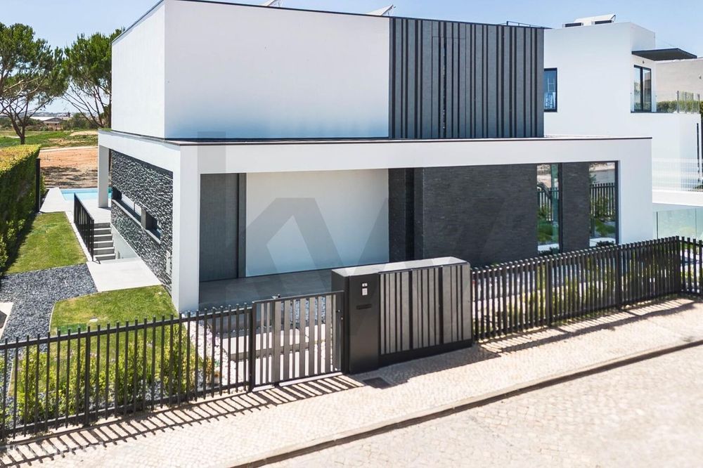 Venda moradia V5 de luxo em zona premium de Vilamoura (Algarve, Portug