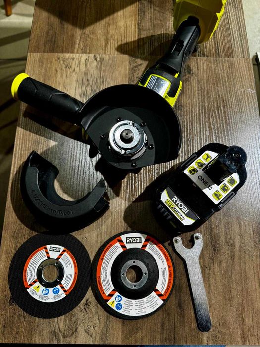 Szlifierka kątowa Ryobi 18V 4Ah bezszczotkowa PBLAG01K1 flex diax