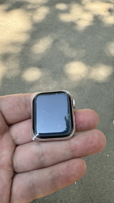 Годинник епл вотч SE