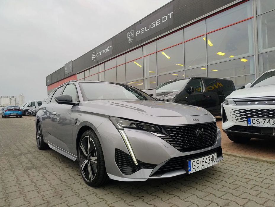 Peugeot 308 SW Diesel Od Ręki z małym przebiegiem