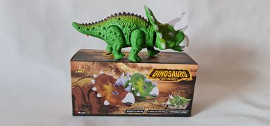 Dinozaur - Triceratops na baterie