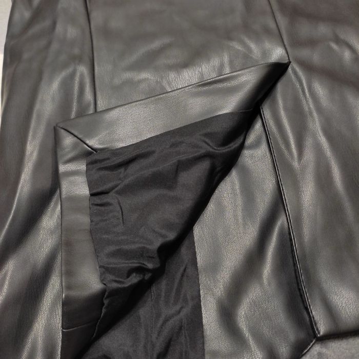 Шкіряний піджак Bershka