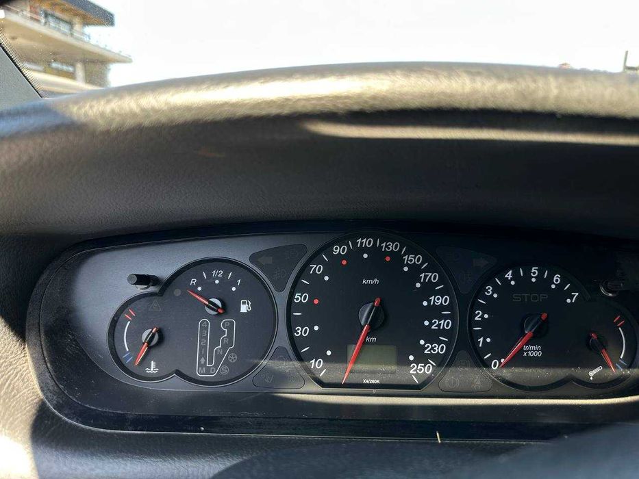 Автомобиль Citroen C5