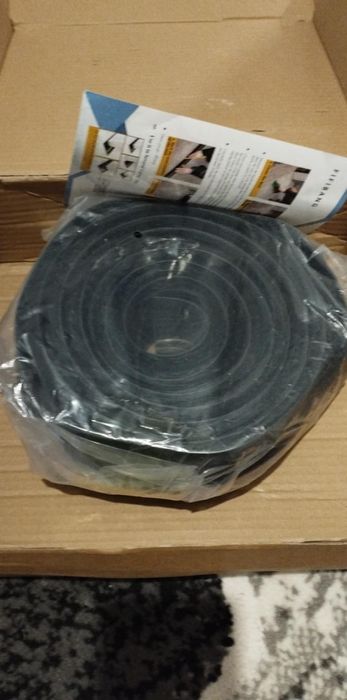 Uszczelka pod bramę garażowa