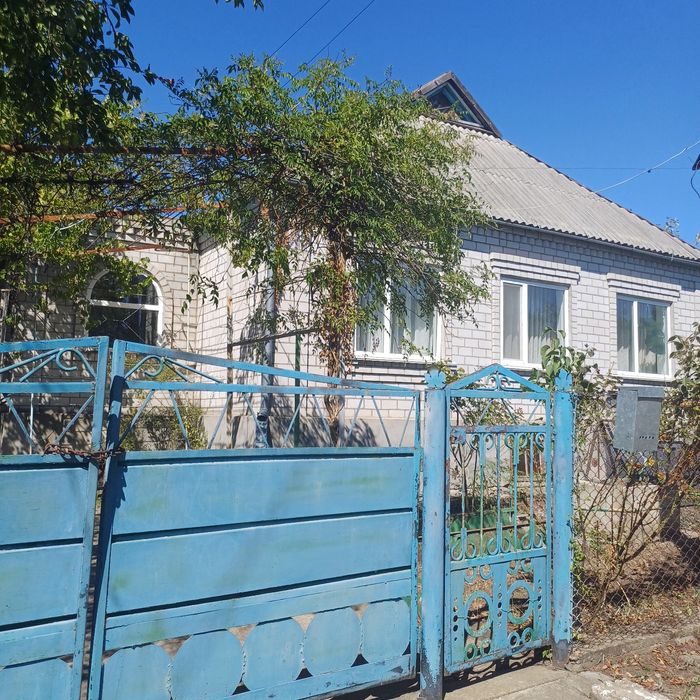 Продаеться будинок,за дитячою лікарнею,район Фрегат,під ремонт.