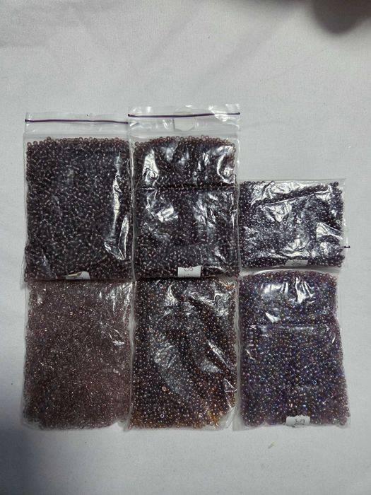 Терміново!!! Набори бісеру в достатній к-ті з варіантами комбінації!