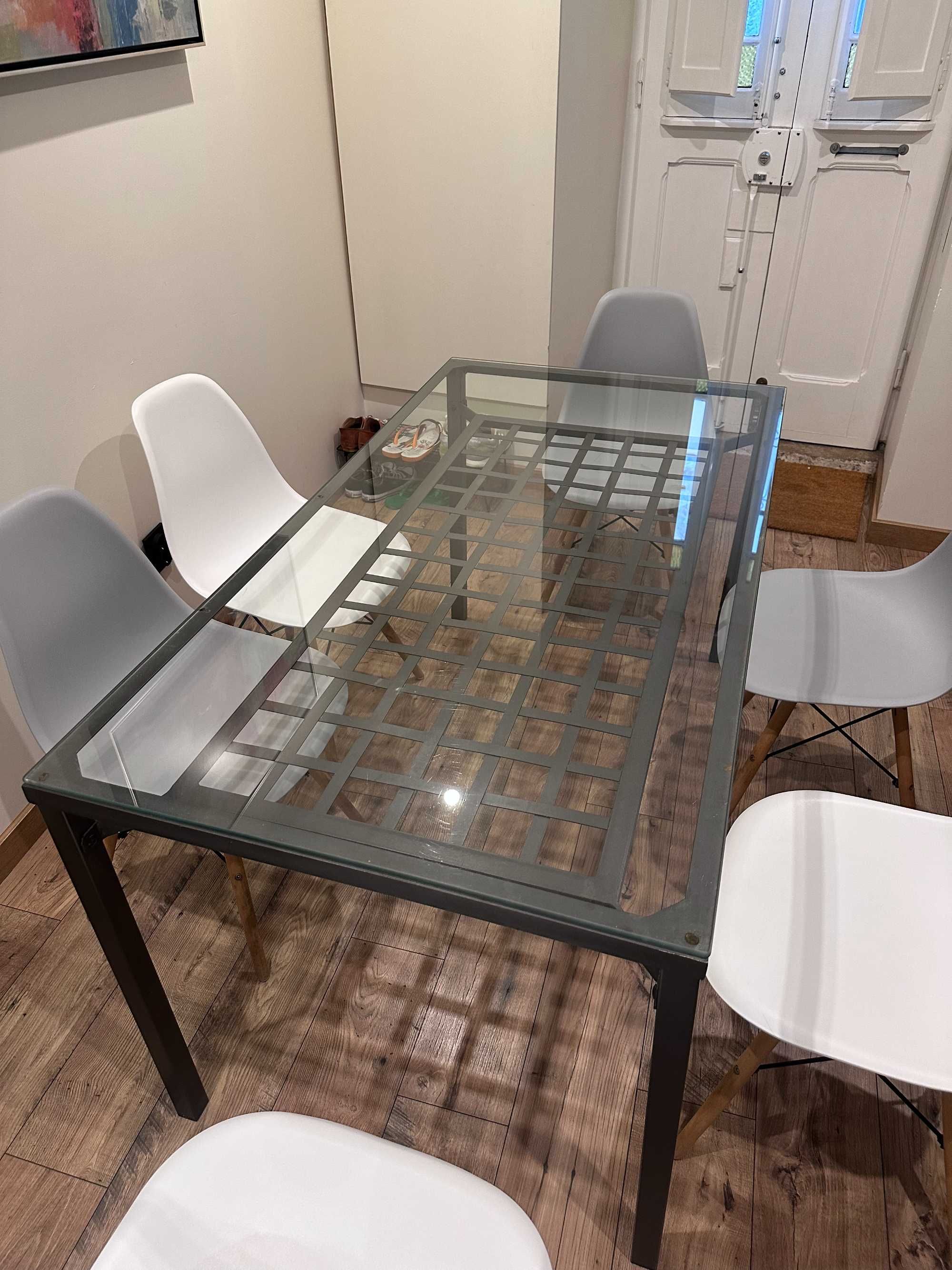 Mesa IKEA Granas