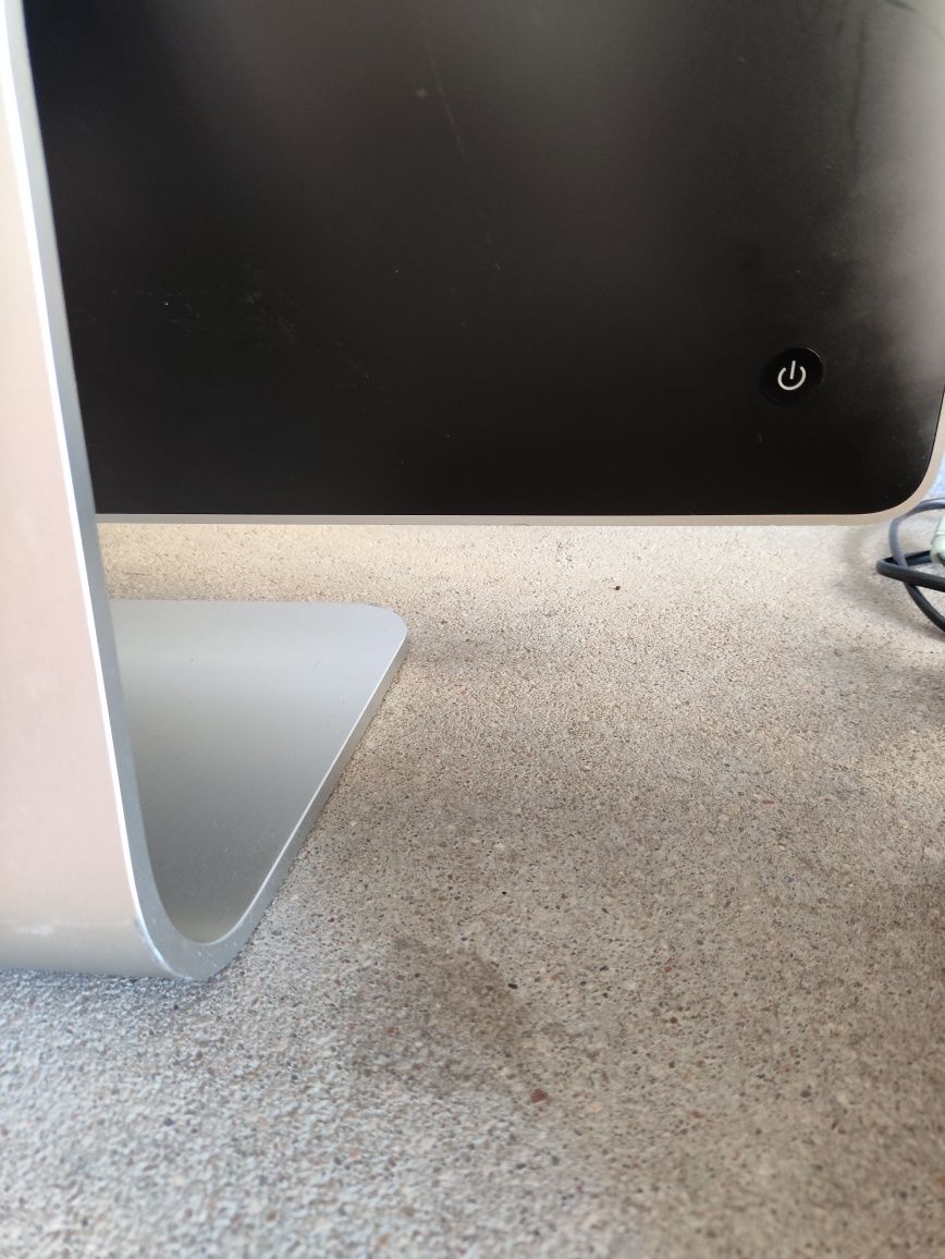 Komputer iMac gratis porządne głośniki