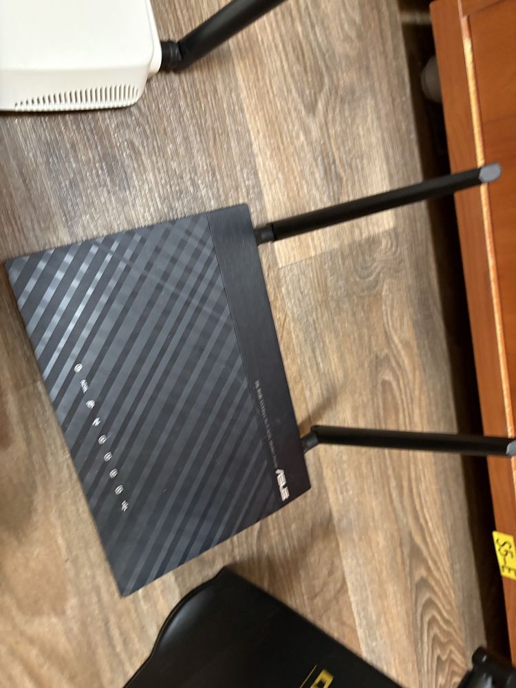 Zestaw 4 routerów WiFi