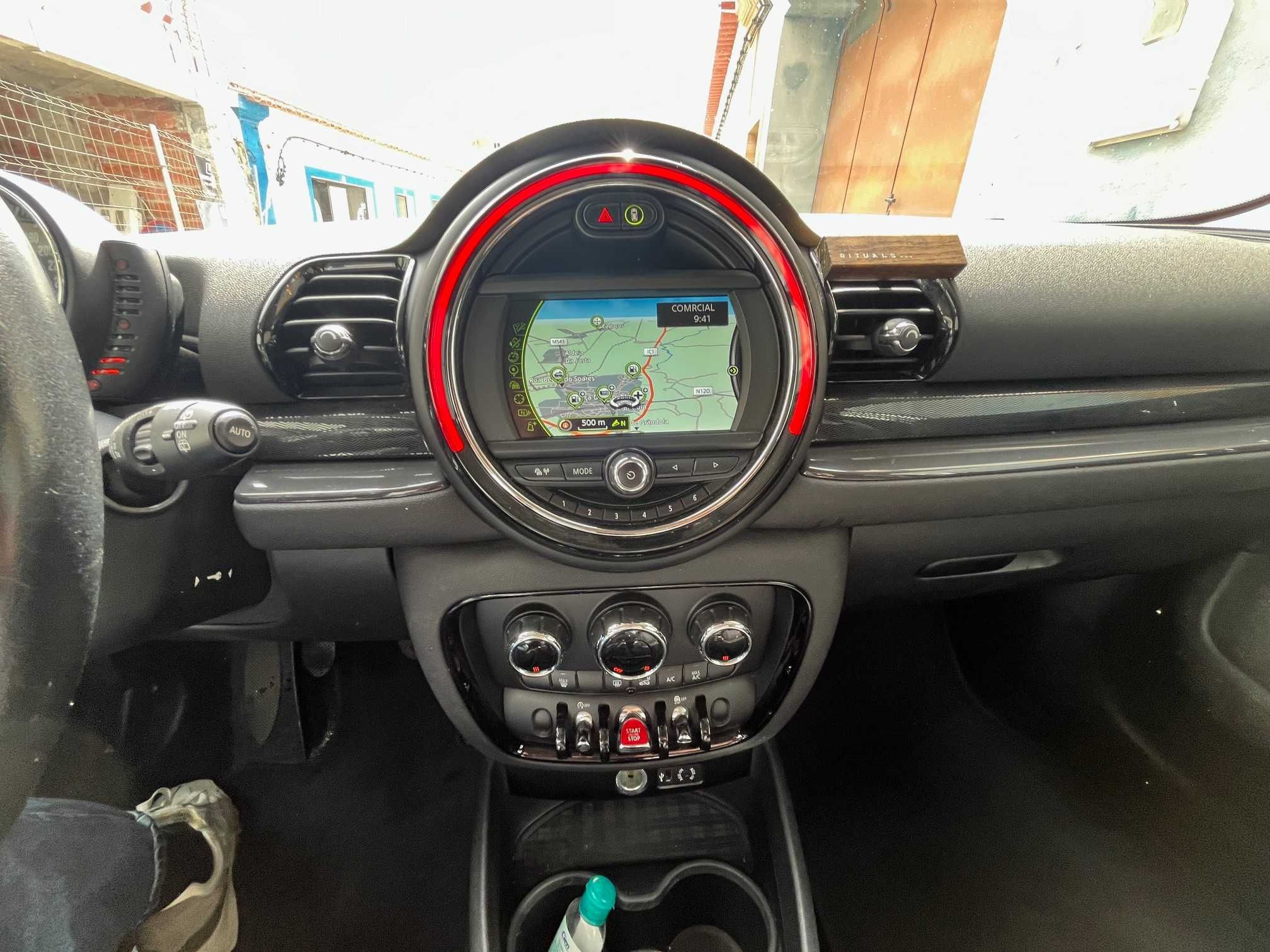 Mini Clubman One D  - Estilo, Espaço e Economia
