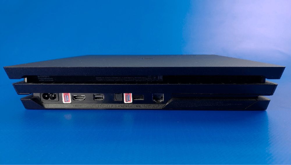 Playstation 4 pro на 1 тр