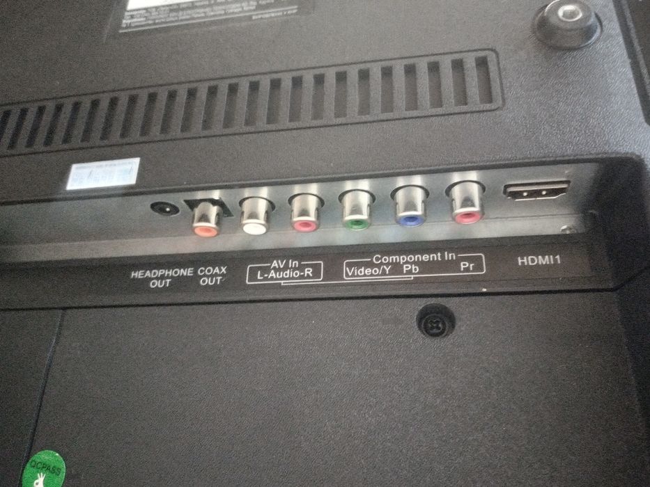 Телевизор 32 AKAI HDMI